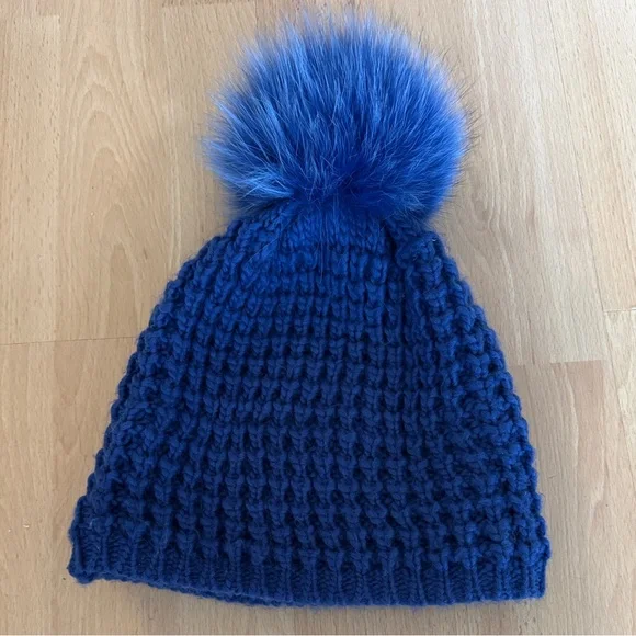 KYI KYI CANADA Electric Blue Wool Knit Fox Fur Pom Pom Fleece Lined Beanie Hat - Picture 3 of 5